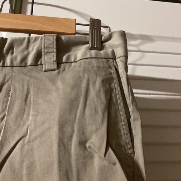 EUC Banana Republic burmuda shorts - Picture 2 of 11